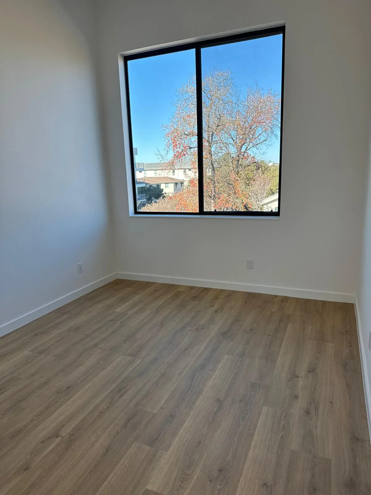 room hardwood flooring