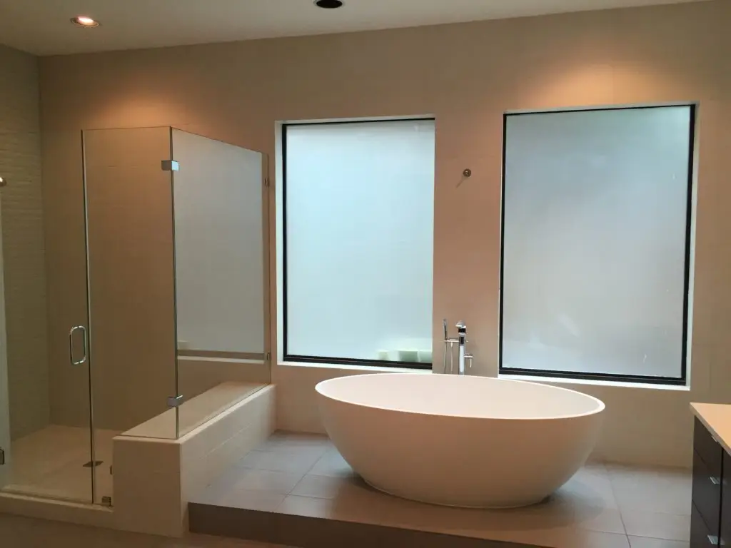 cotemporary bathroom