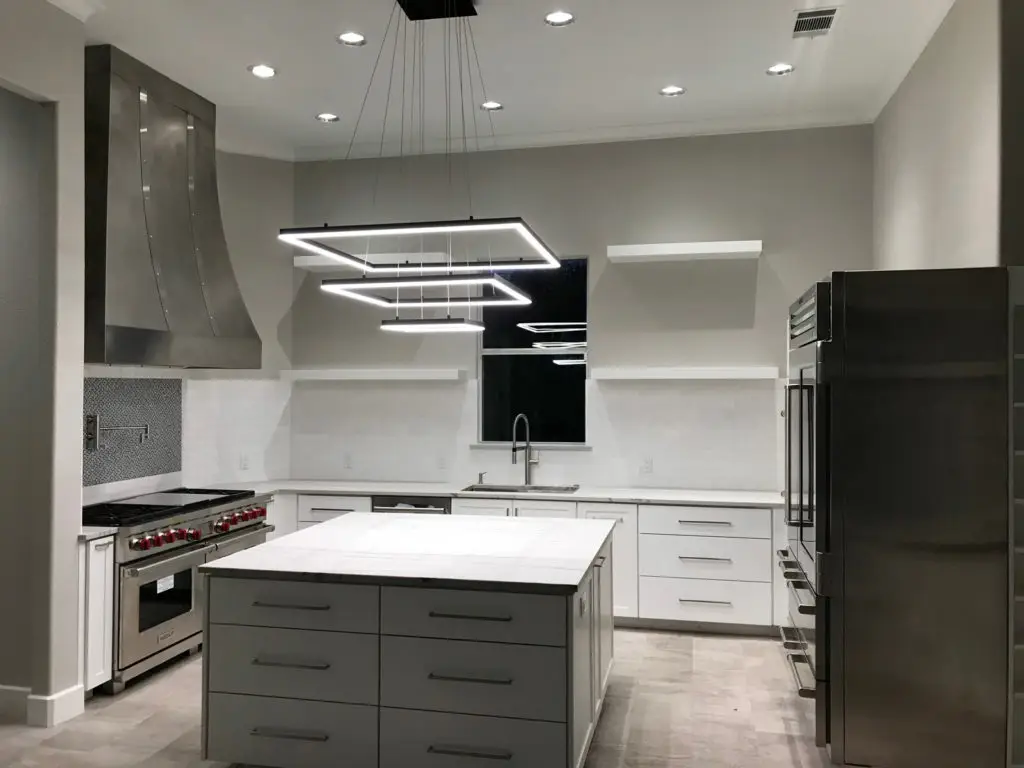 kitchen remodeling with latest LEDs energy efficient lights.